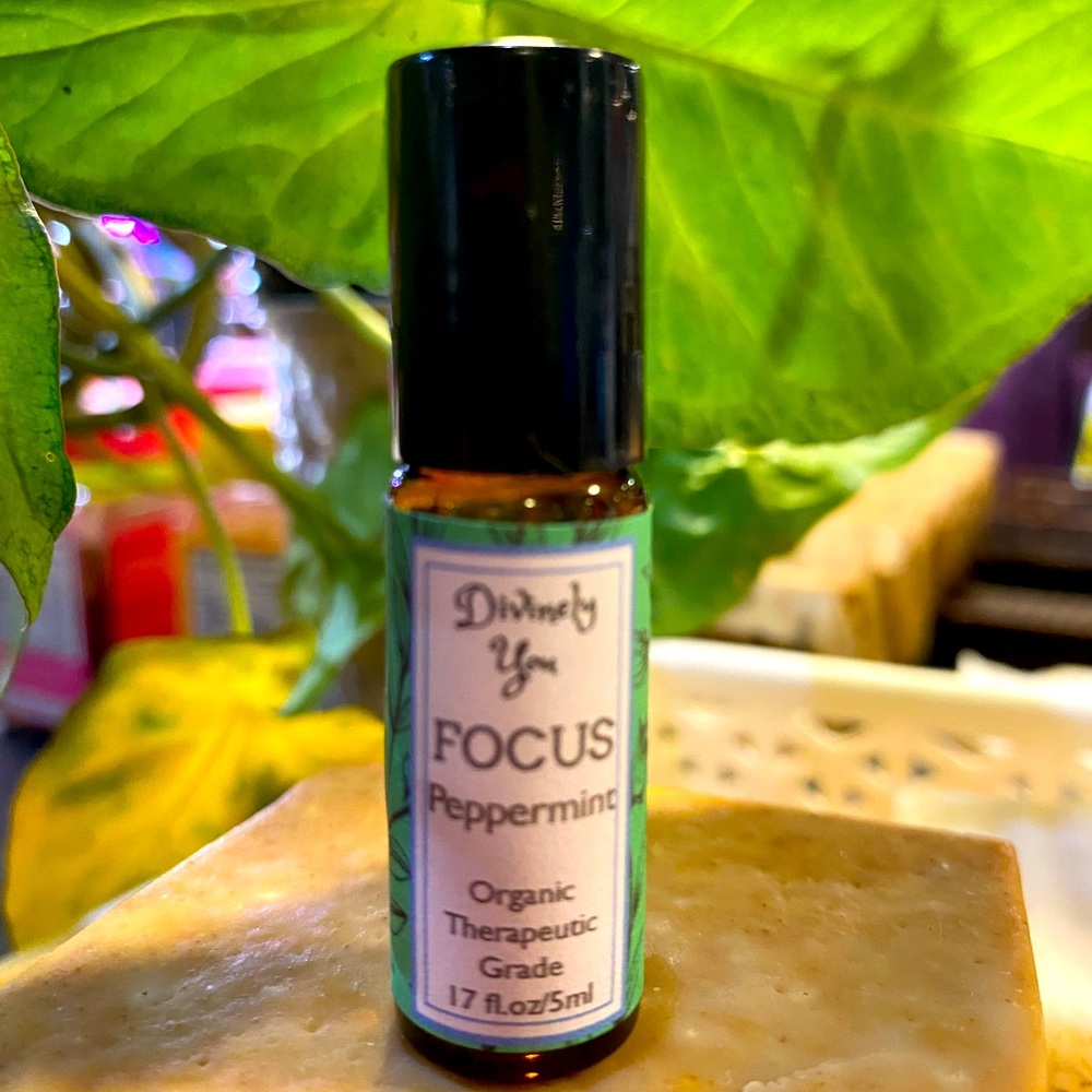 Peppermint Oil Roll-on with Jojoba Oil (Organic and Therapeutic Grade)